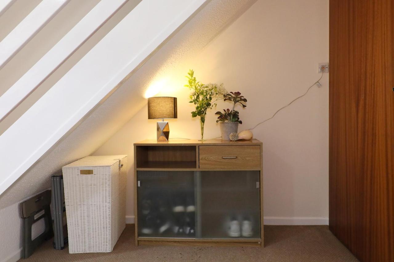 Comfy Quarters From 'Tobs Norwich' Apartment Exterior photo
